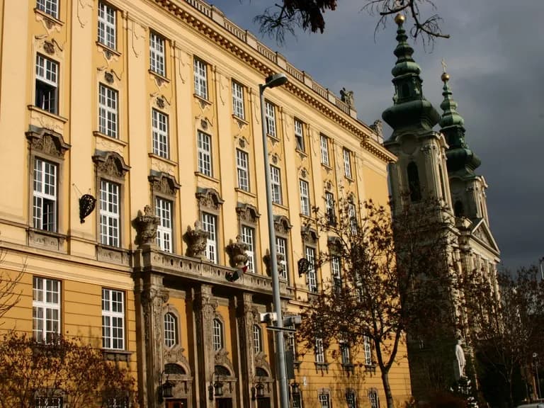 Nyári ügyeleti napok és információk