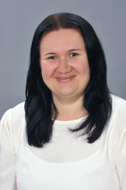 Barta Mónika